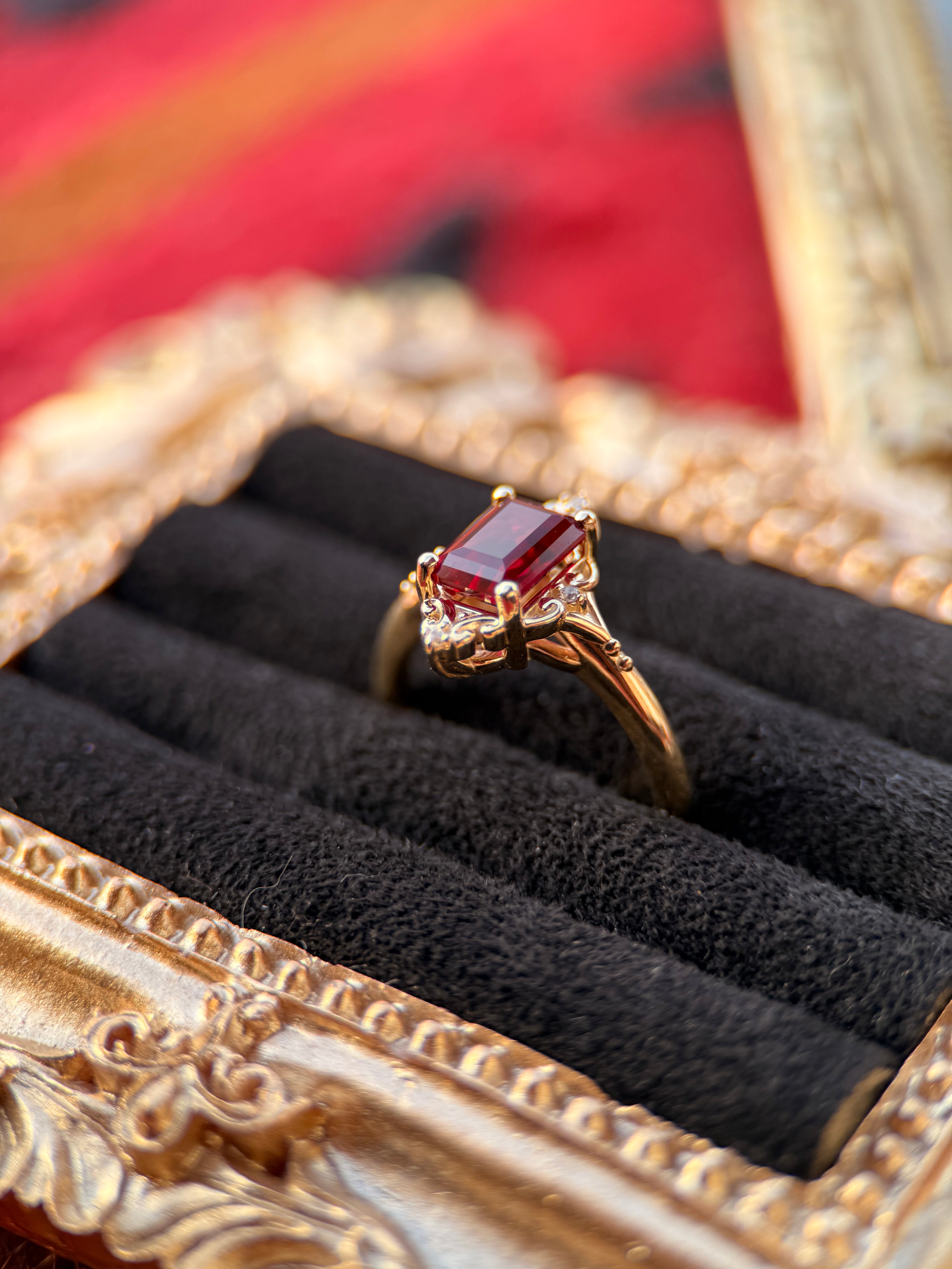 10K YELLOW GOLD 8X6 GARNET.